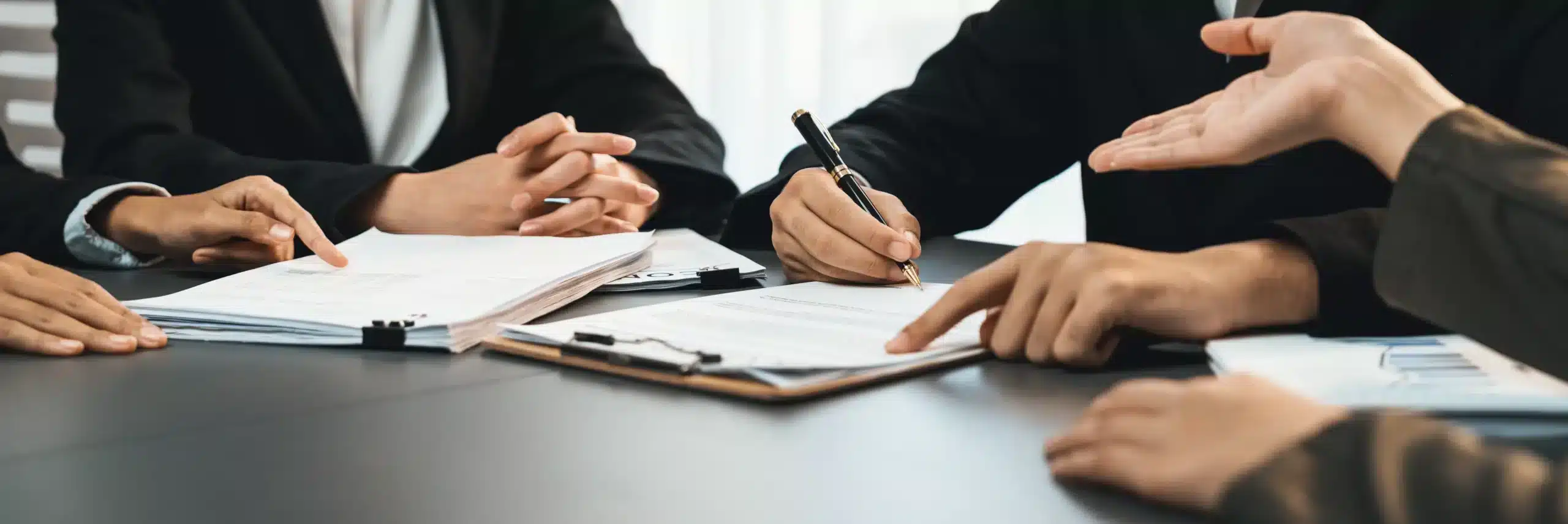 Covenants Bancarios: Cómo negociar y proteger su empresa